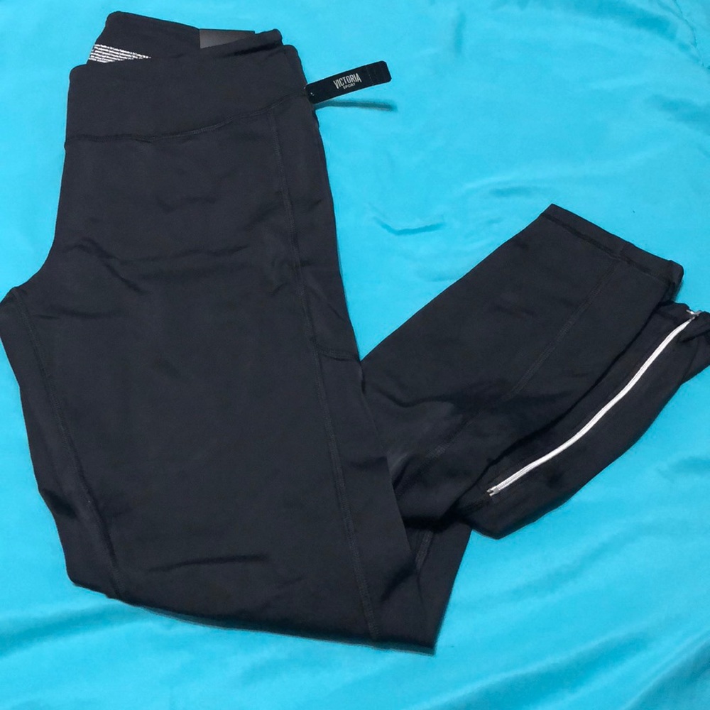Victoria’s Secret sport pant Medium NWT